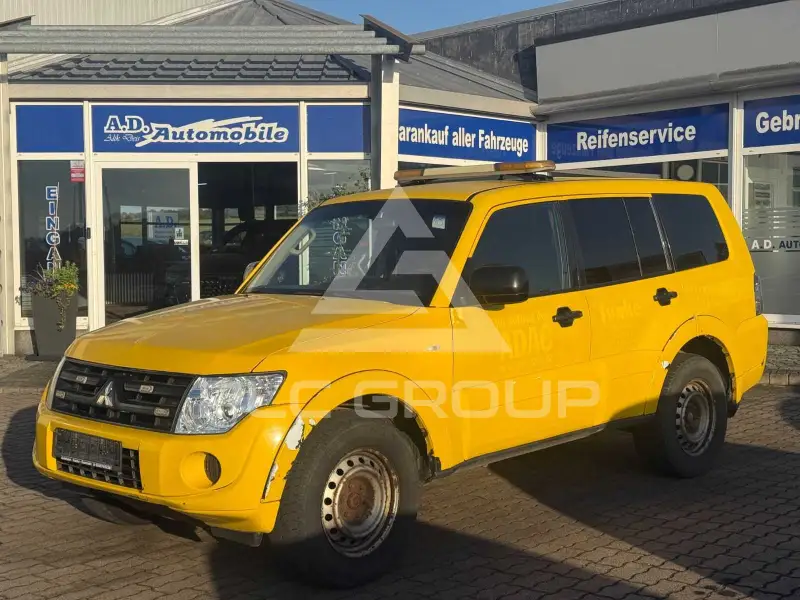 2014 Mitsubishi PAJARO