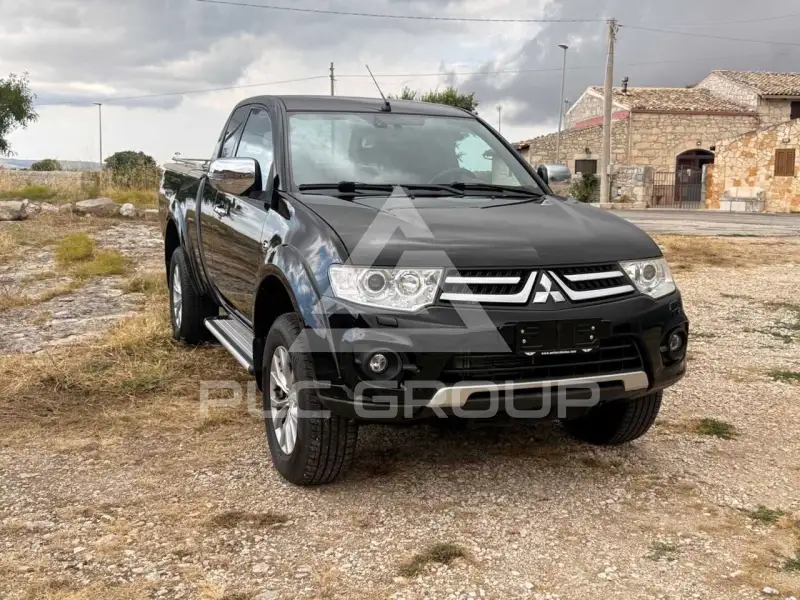 2014 Mitsubishi L200