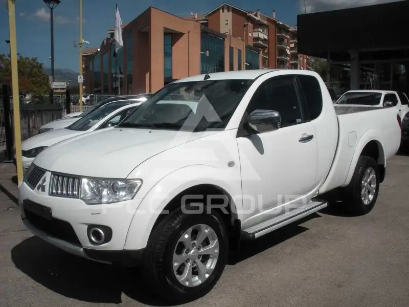 2014 Mitsubishi L200