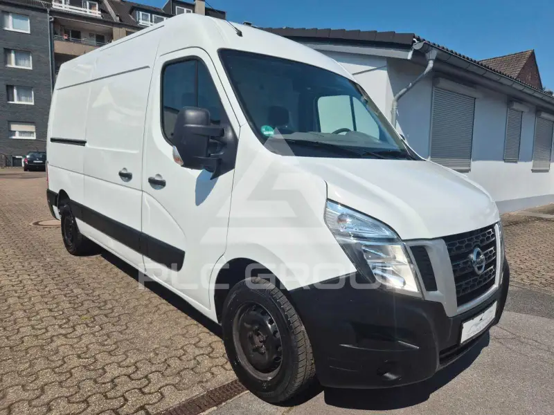 2014 Nissan NV 400