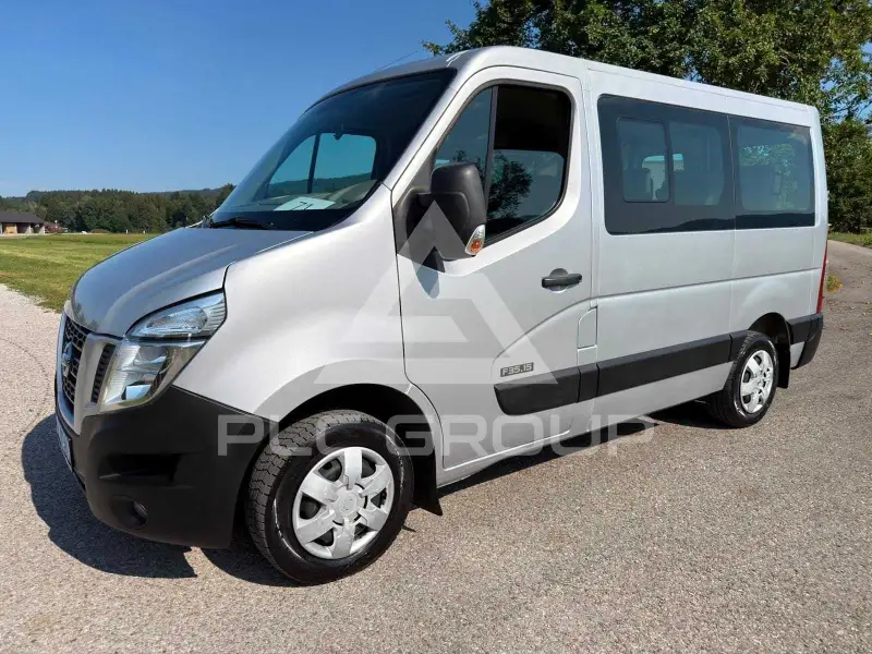 2014 Nissan NV 400
