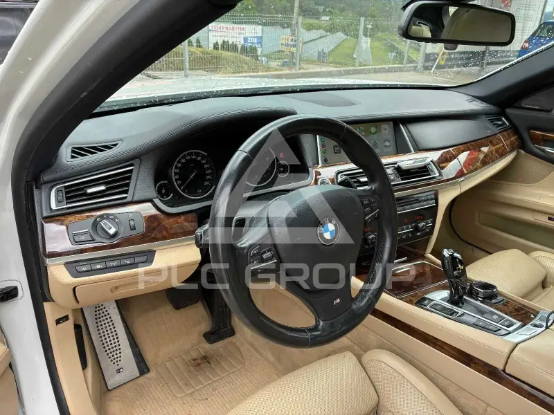 2014 BMW 750