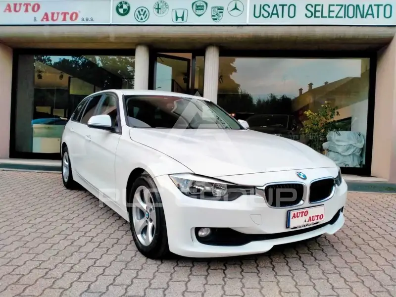 2014 BMW 320