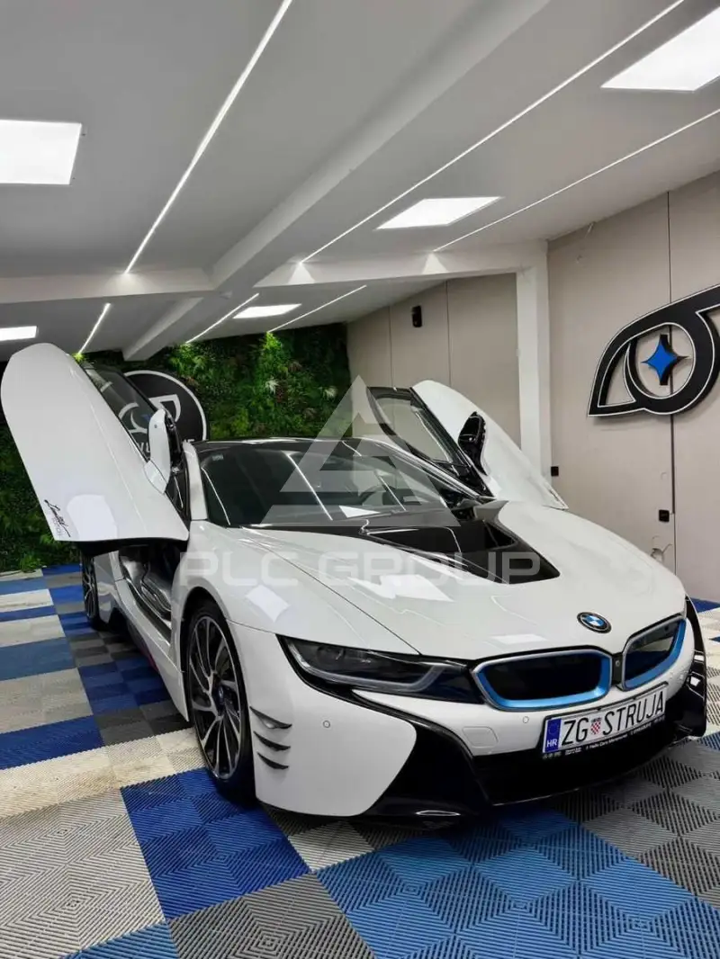 2014 BMW I8