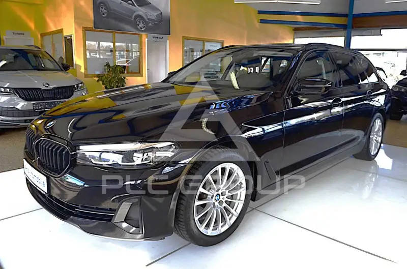 2020 BMW 520