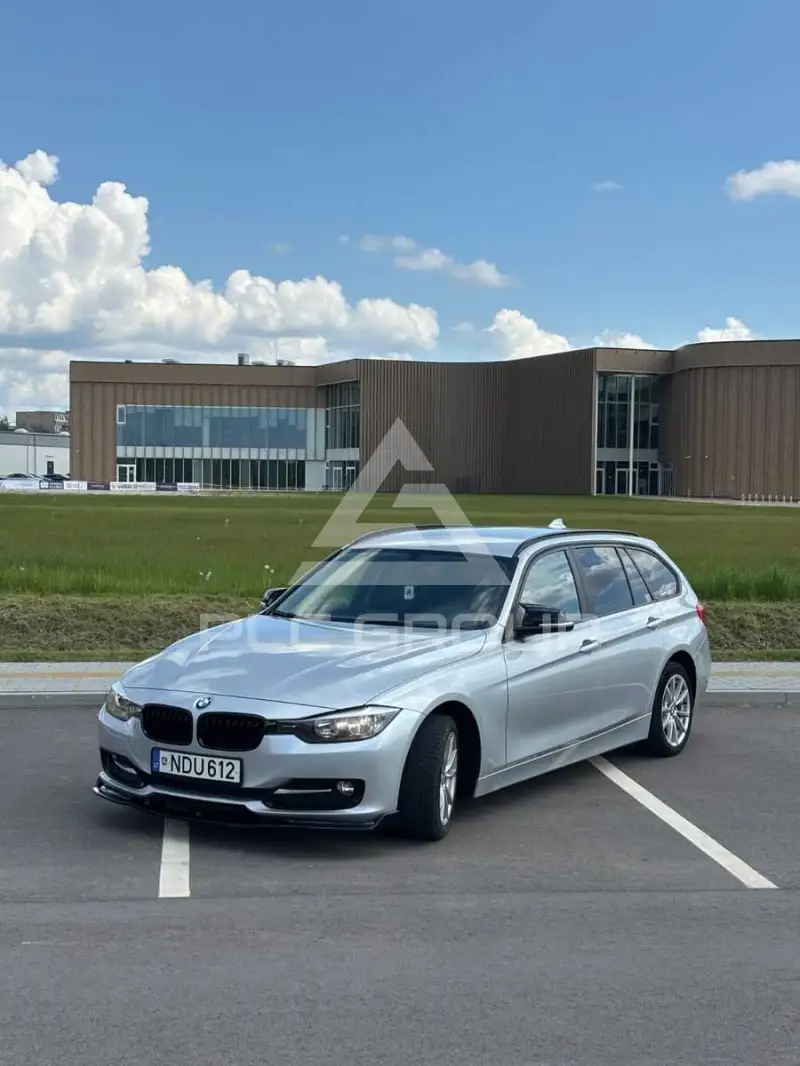 2014 BMW 318
