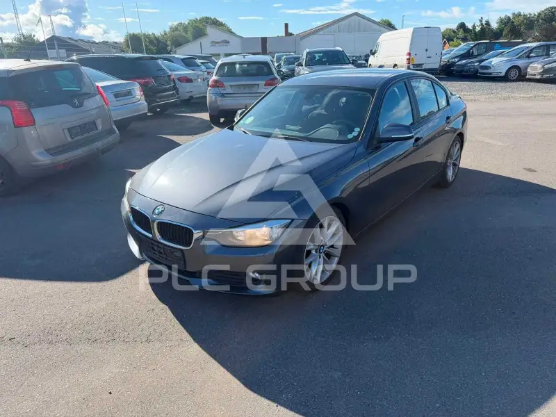 2014 BMW 318