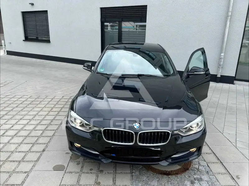 2014 BMW 318