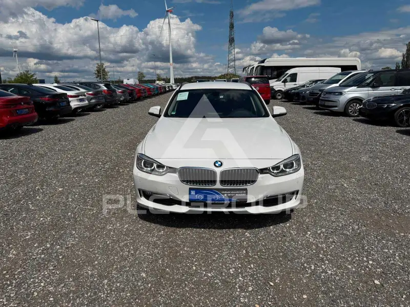 2014 BMW 318