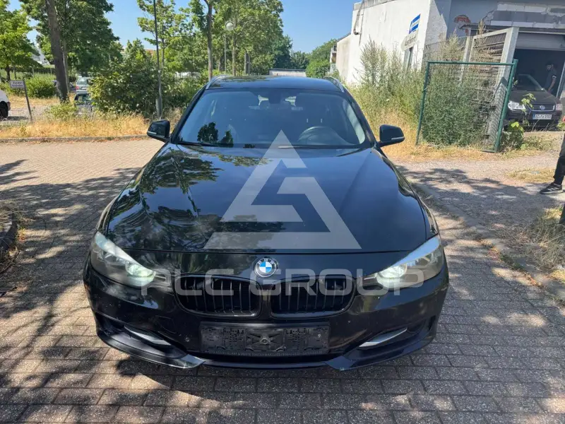 2014 BMW 318