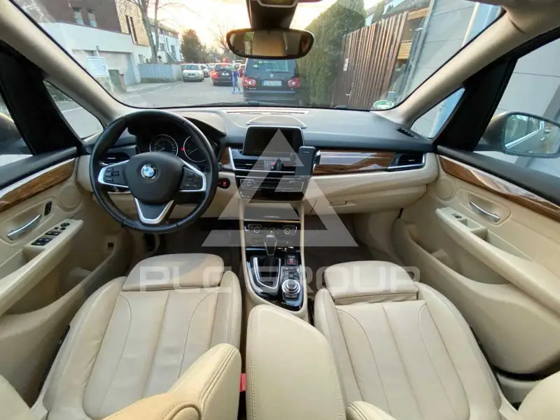 2014 BMW 218