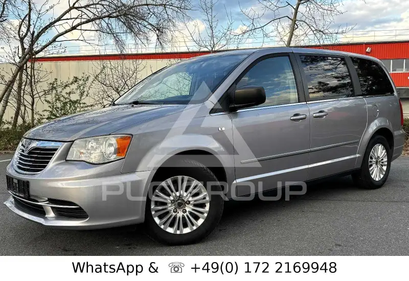 2014 Lancia Voyager