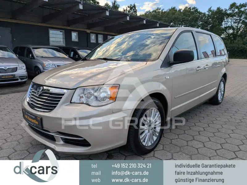 2014 Lancia Voyager