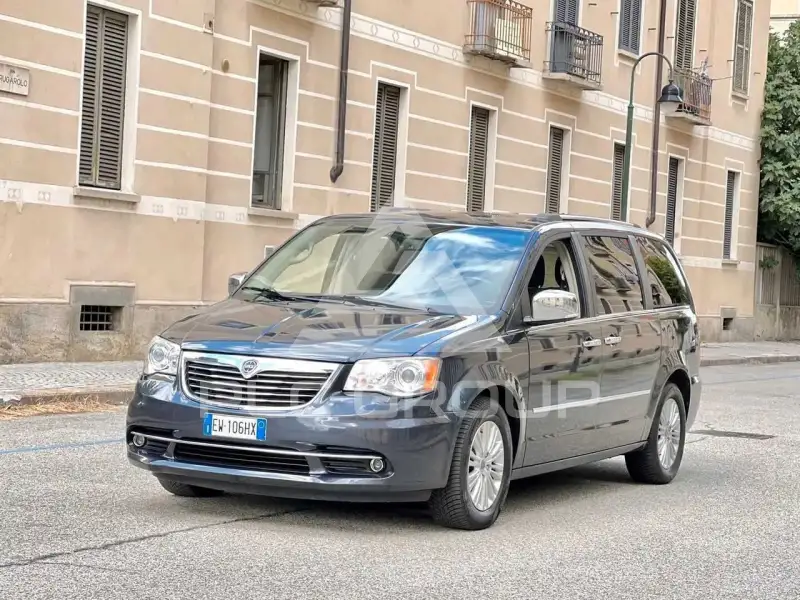 2014 Lancia Voyager