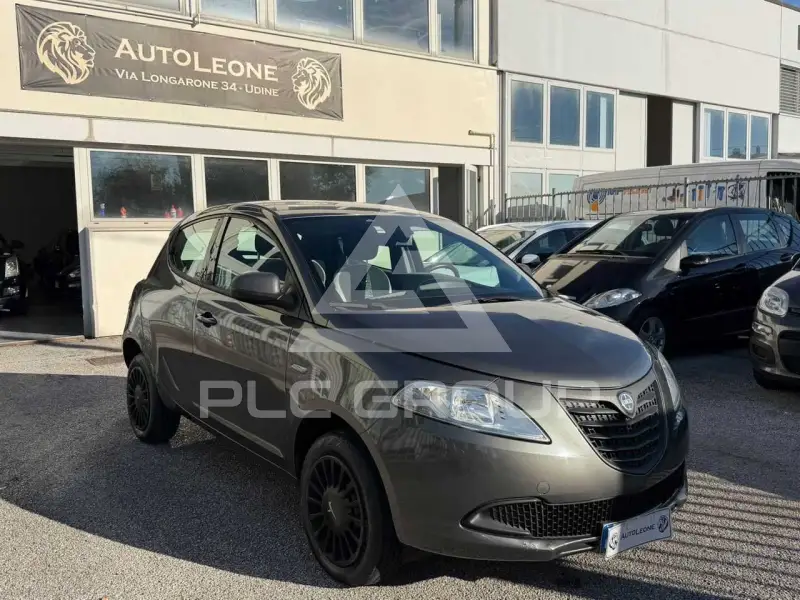 2014 Lancia YPSILON