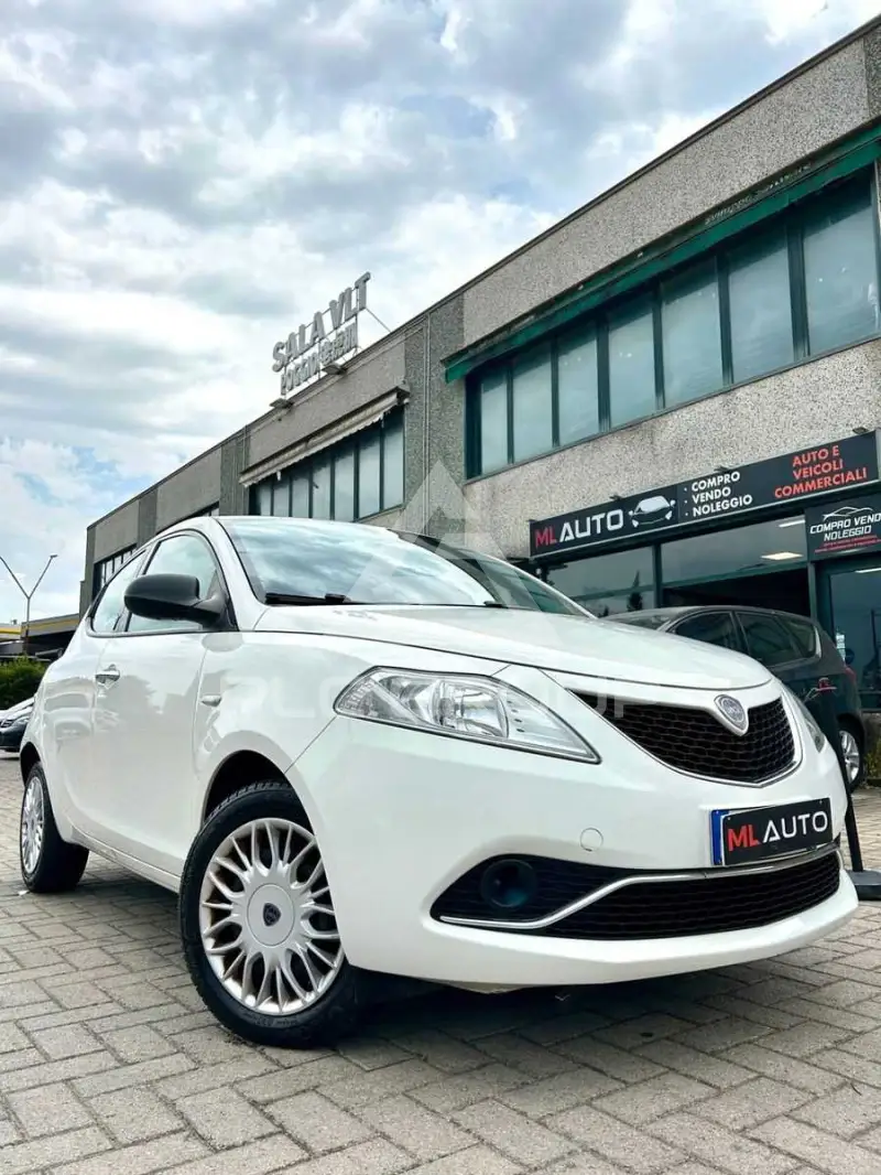2014 Lancia YPSILON