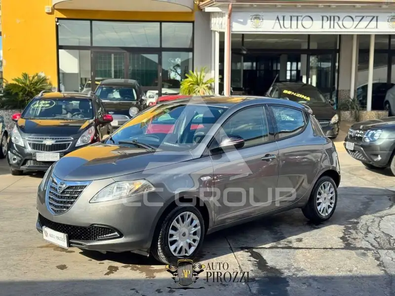 2014 Lancia YPSILON