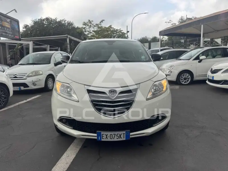 2014 Lancia YPSILON