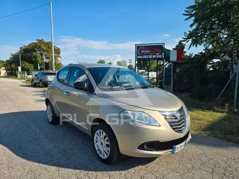 2014 Lancia YPSILON
