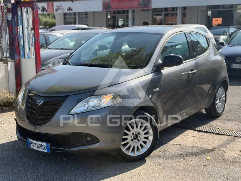2014 Lancia YPSILON