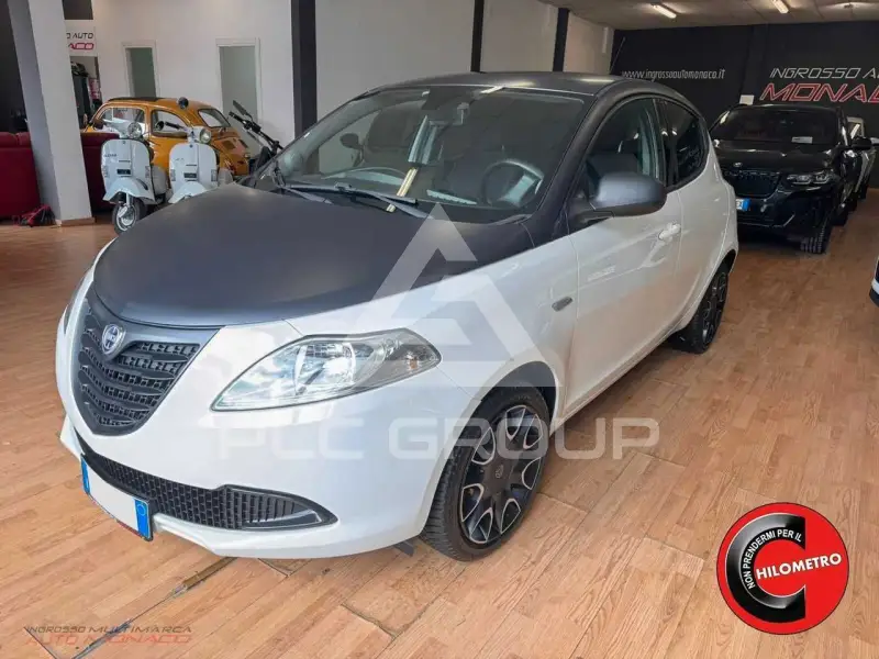 2014 Lancia YPSILON