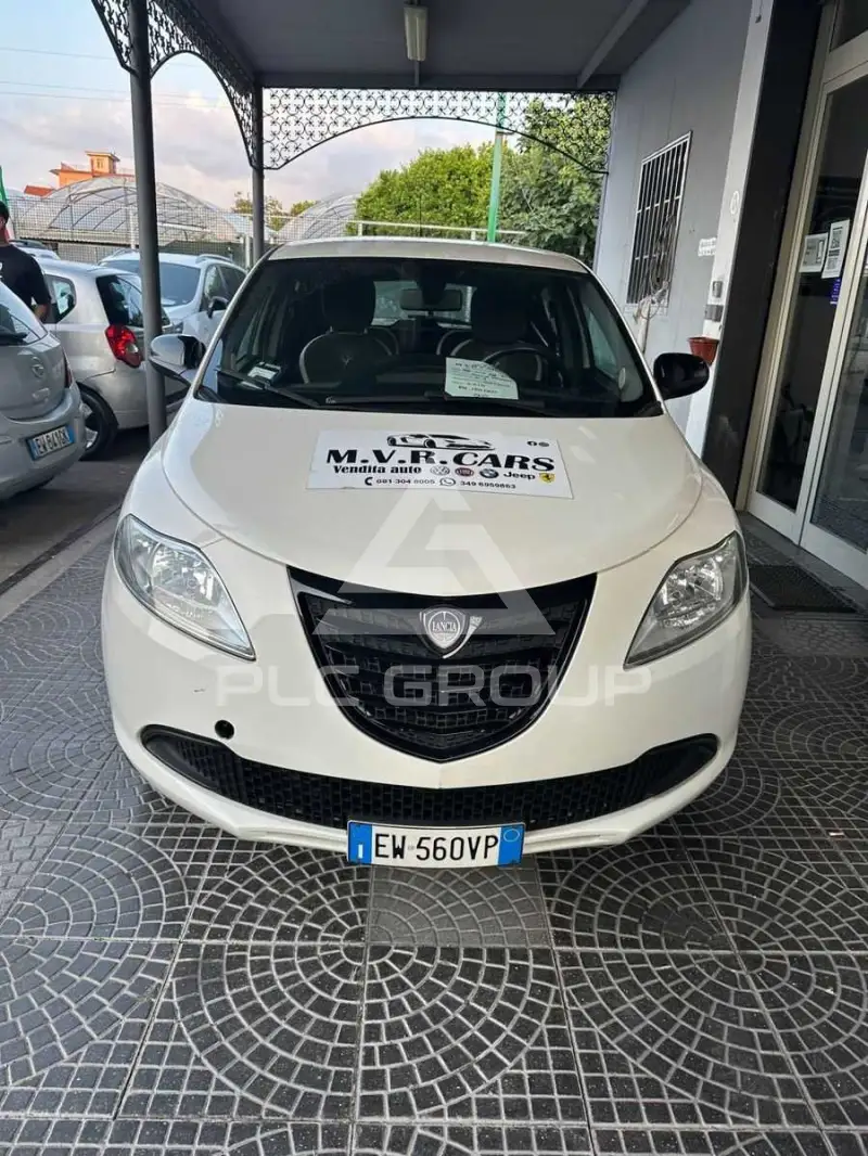 2014 Lancia YPSILON