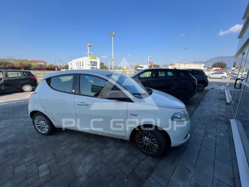 2014 Lancia YPSILON