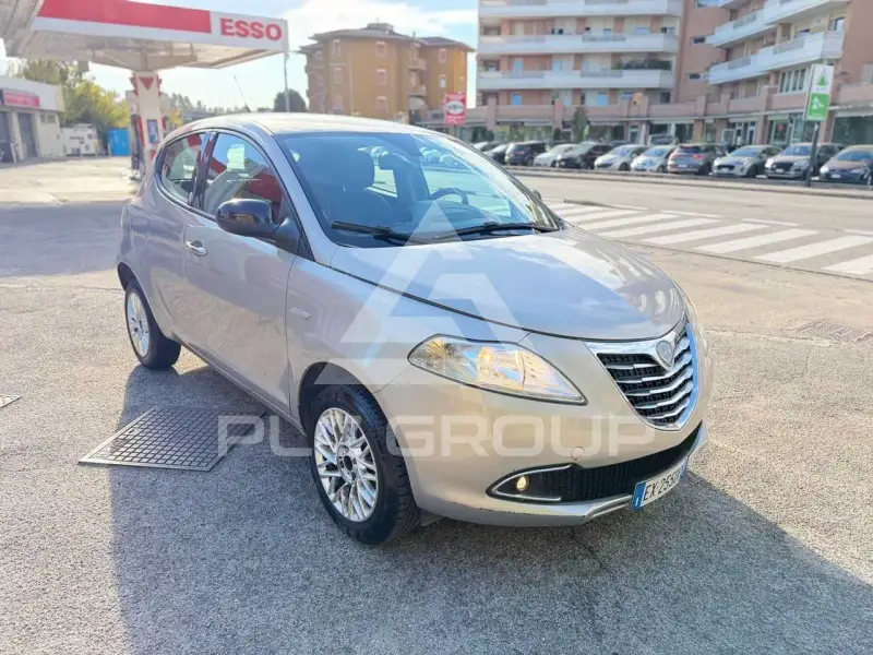 2014 Lancia YPSILON