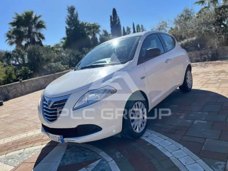 2014 Lancia YPSILON