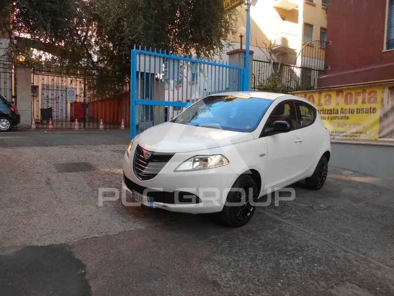 2014 Lancia YPSILON