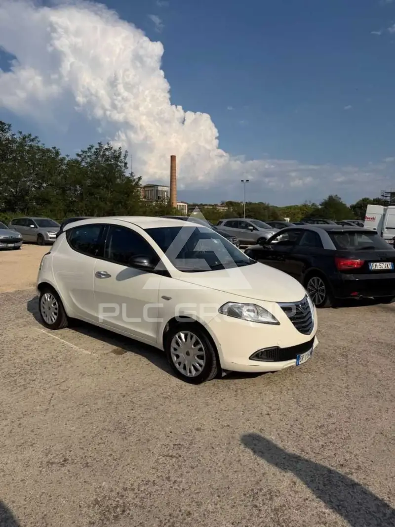 2014 Lancia YPSILON