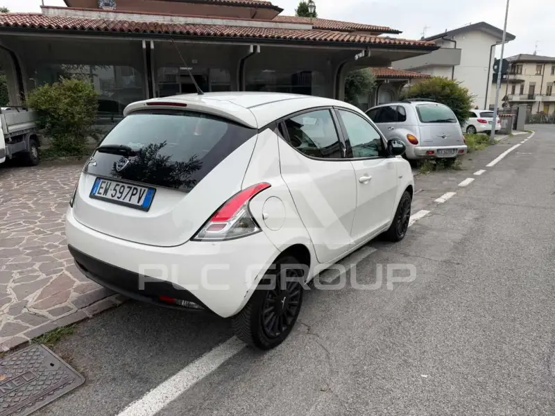 2014 Lancia YPSILON