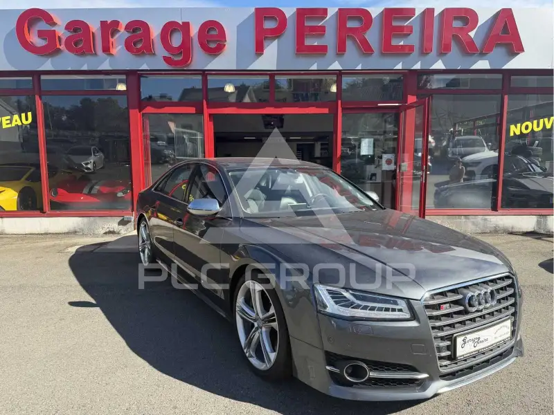 2014 Audi S8