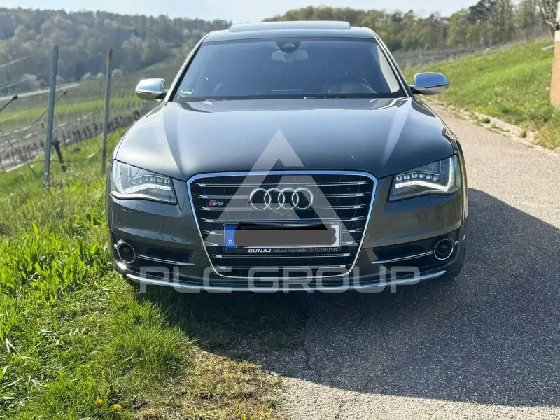 2014 Audi S8