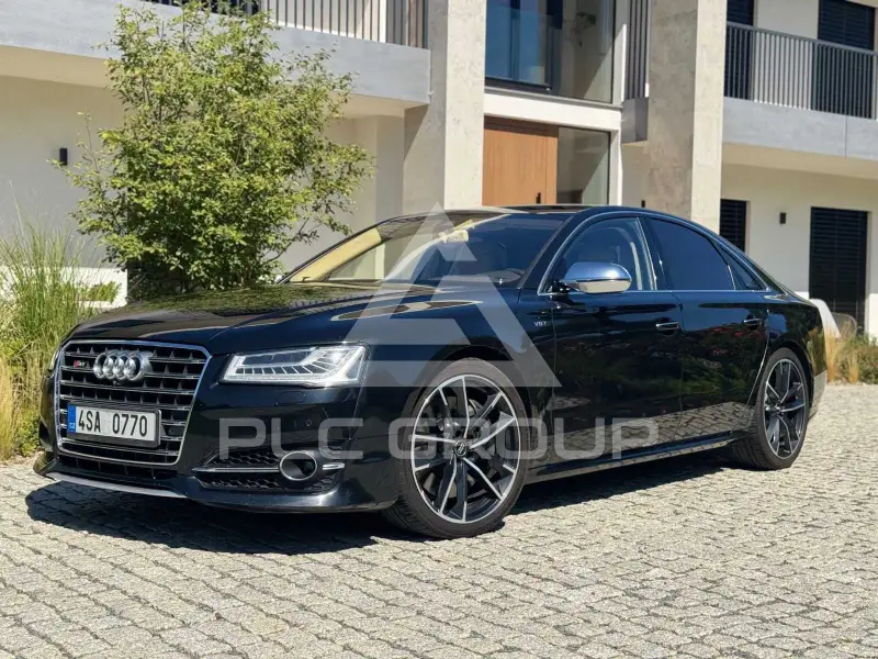 2014 Audi S8