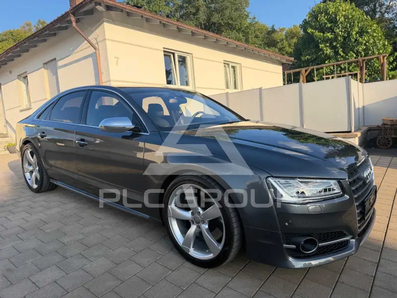 2014 Audi S8