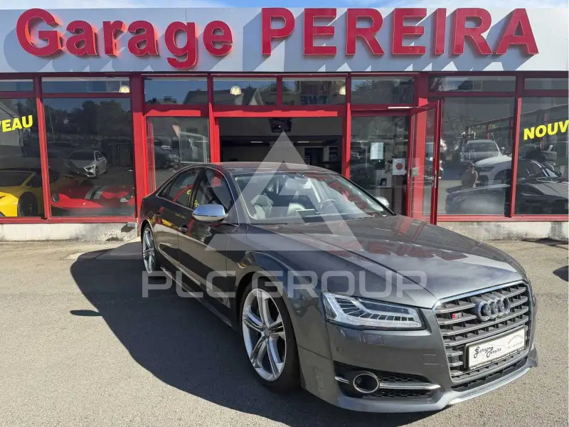 2014 Audi S8