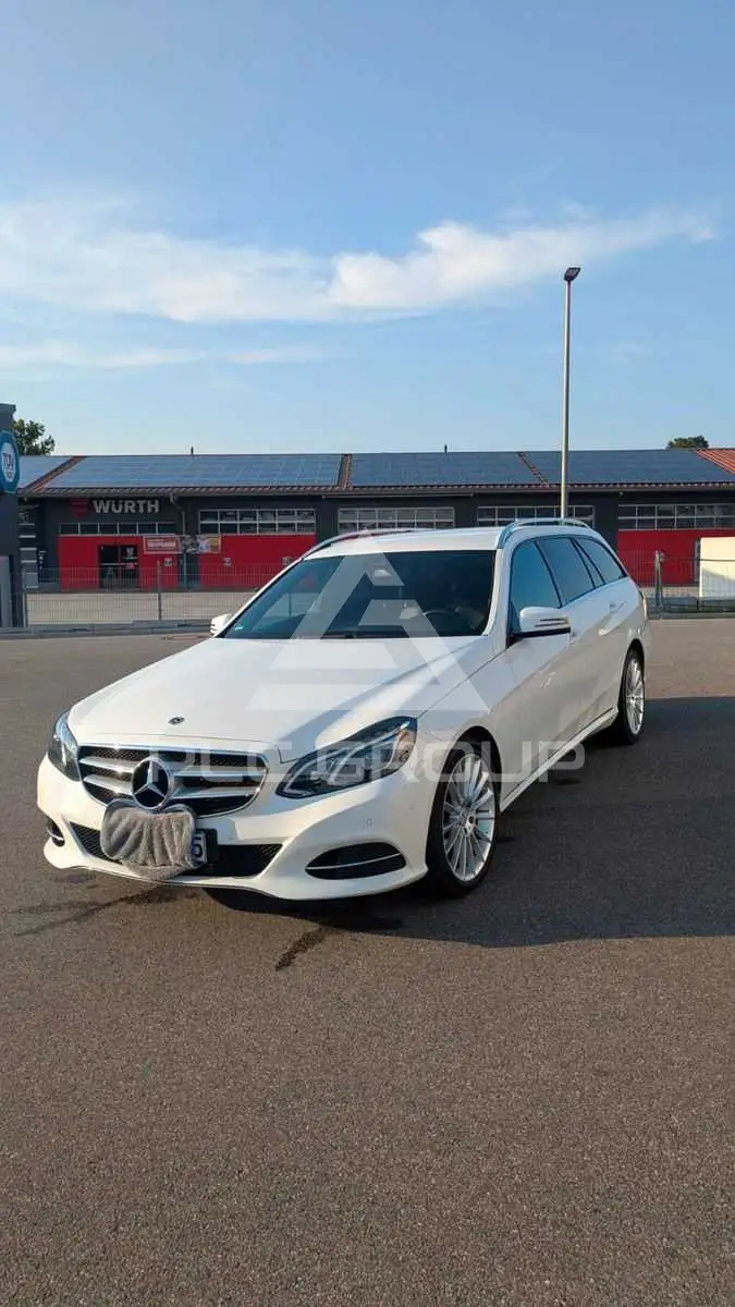 2014 Mercedes Benz E 220