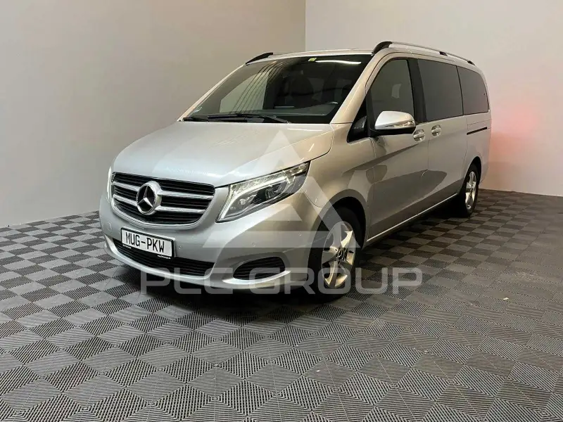 2014 Mercedes Benz V 220