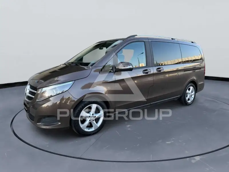 2014 Mercedes Benz V 220