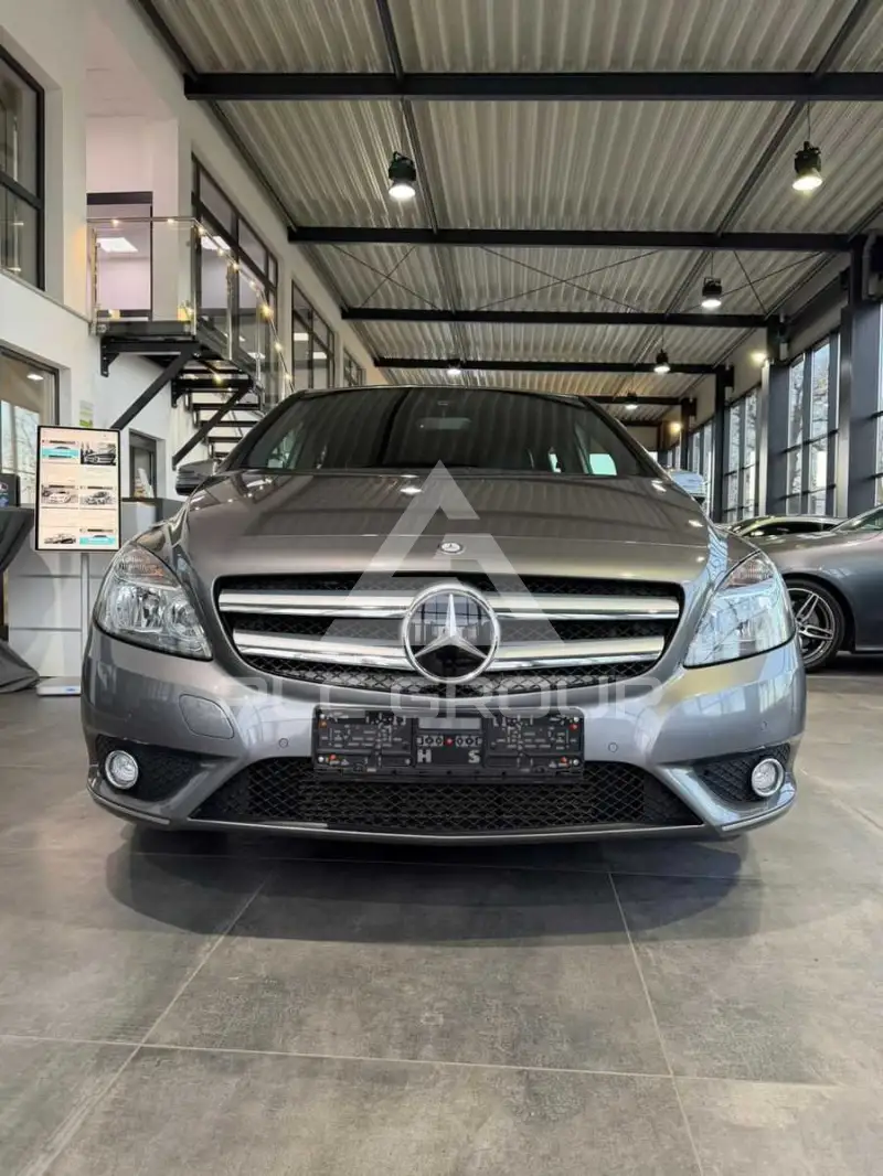 2014 Mercedes Benz B 180