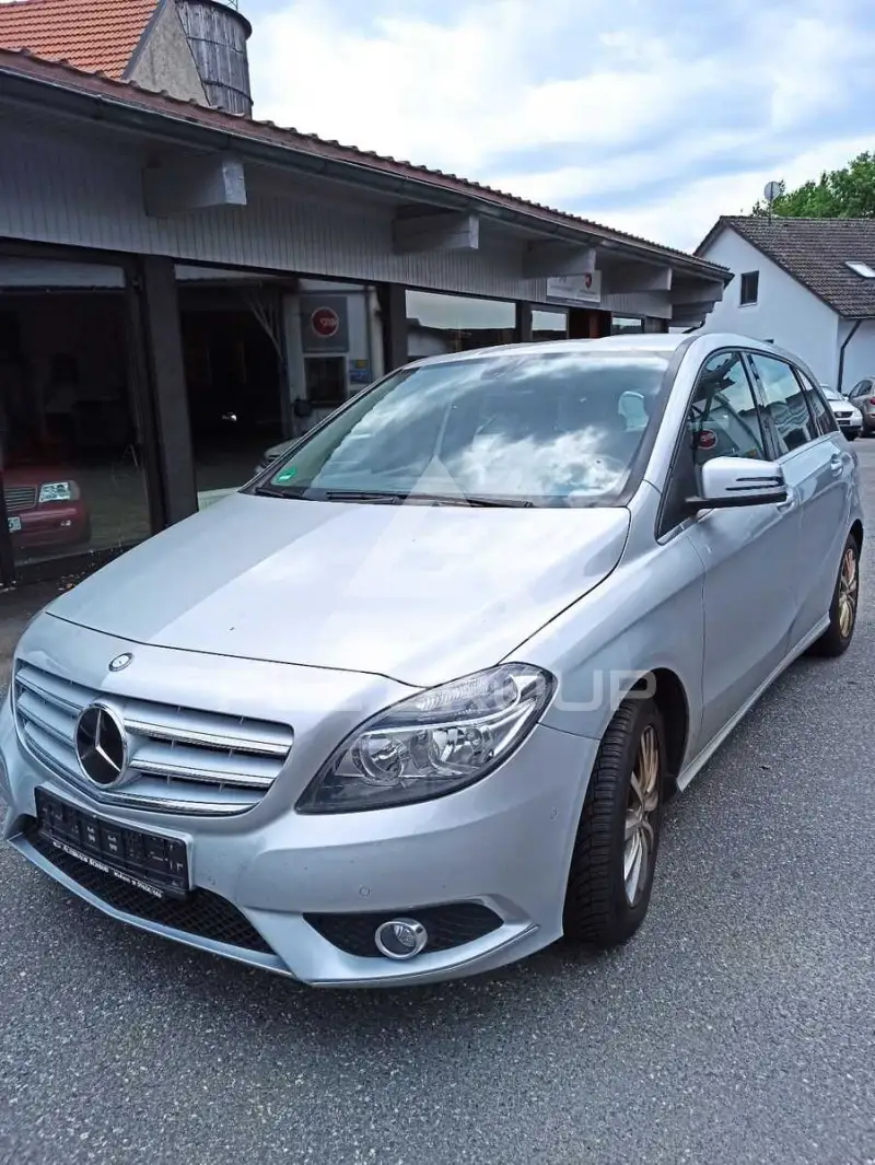 2014 Mercedes Benz B 180