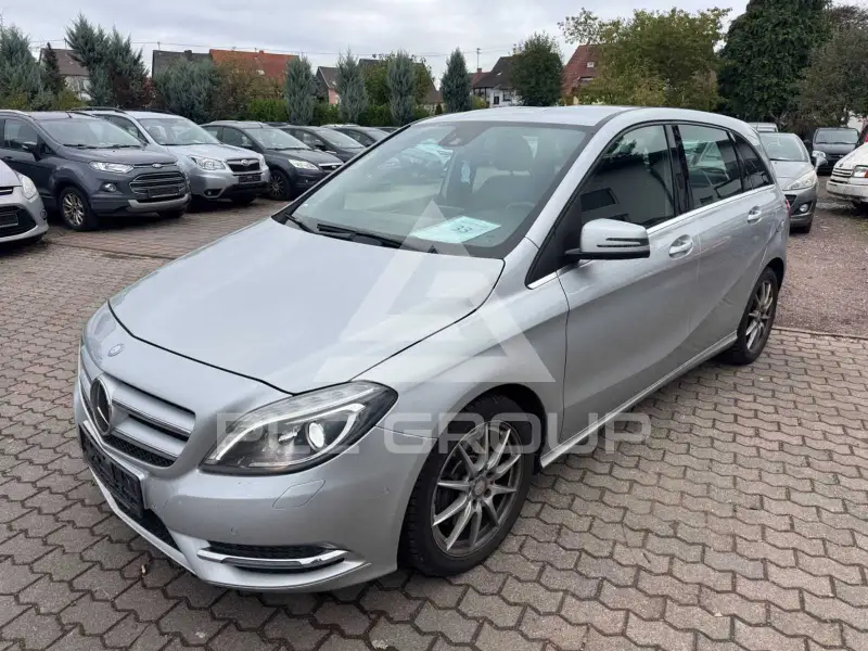 2014 Mercedes Benz B 220