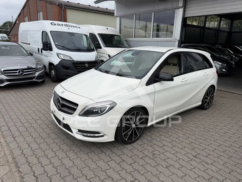 2014 Mercedes Benz B 220