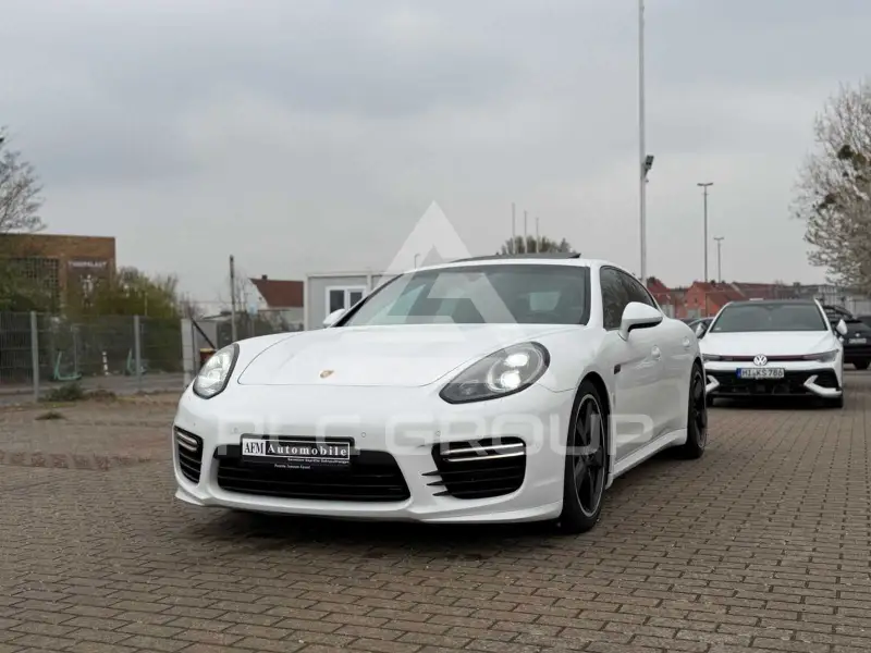 2014 Porsche Panamera
