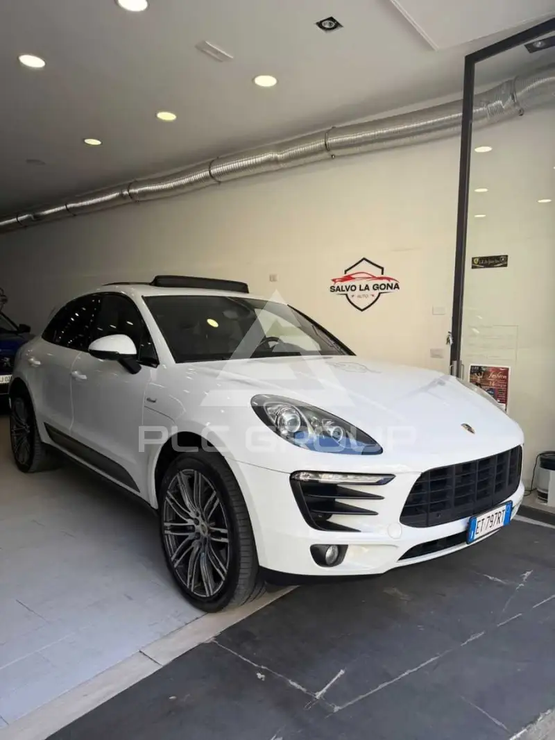 2014 Porsche MACAN