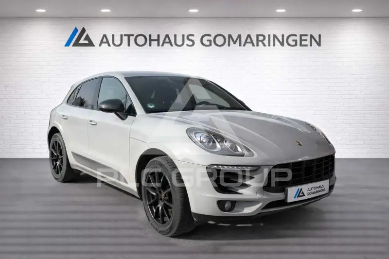 2014 Porsche MACAN