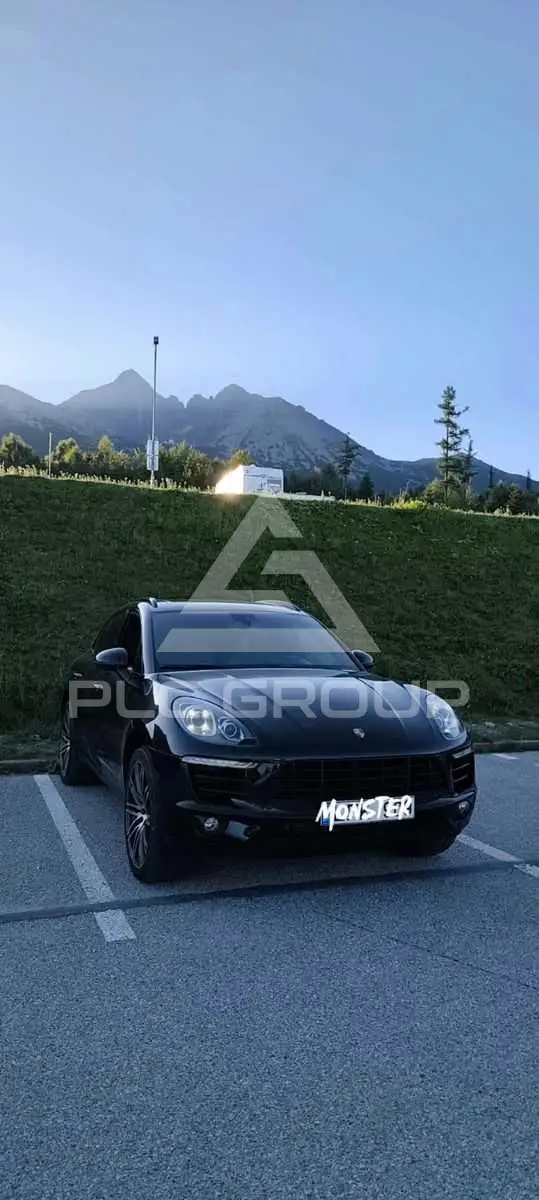 2014 Porsche MACAN