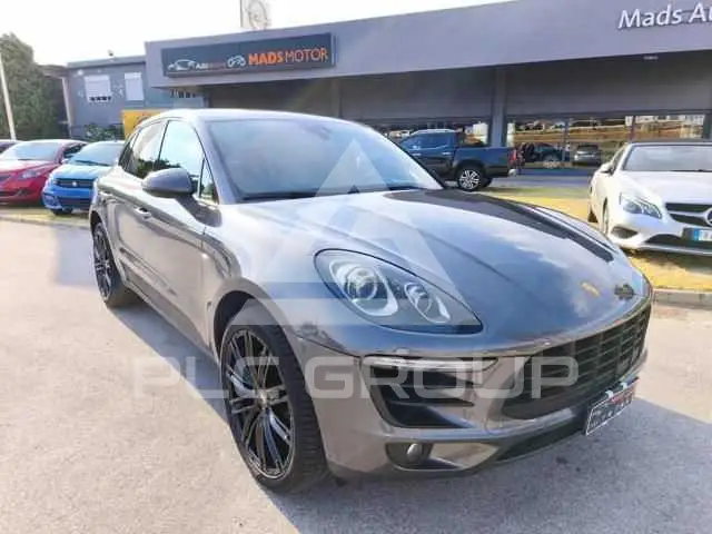 2014 Porsche MACAN