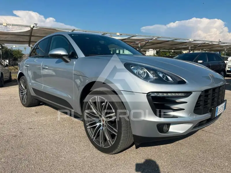 2014 Porsche MACAN